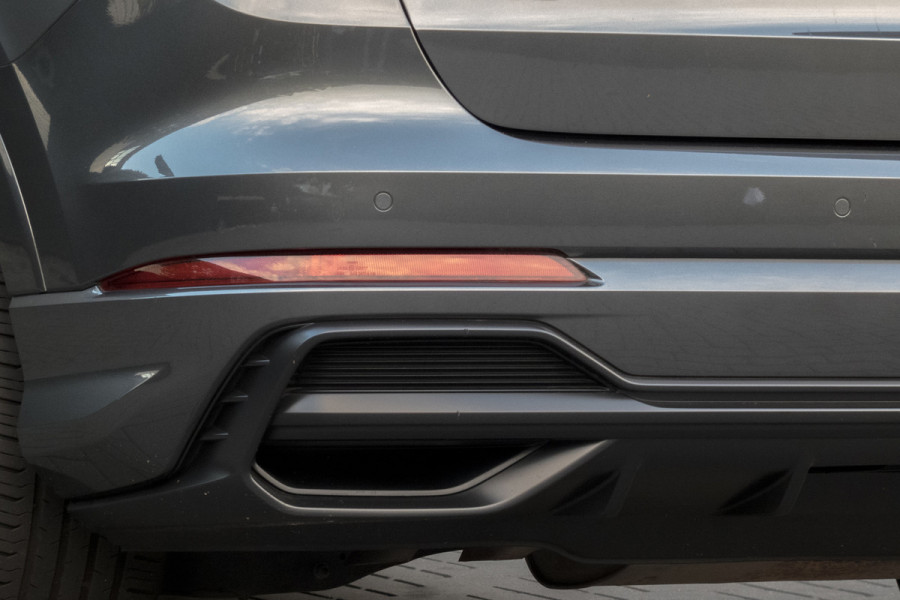 Audi Q3 45 TFSI e S edition | S-line | SOH 95% | Apple carplay | Trekhaak | ACC | Stoelverwarming