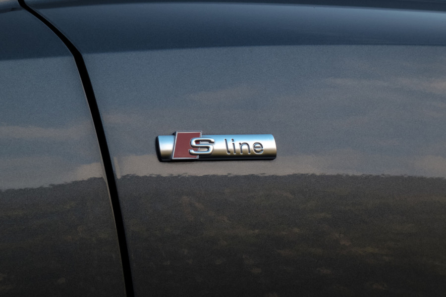 Audi Q3 45 TFSI e S edition | S-line | SOH 95% | Apple carplay | Trekhaak | ACC | Stoelverwarming
