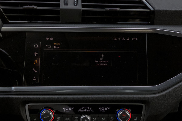 Audi Q3 45 TFSI e S edition | S-line | SOH 95% | Apple carplay | Trekhaak | ACC | Stoelverwarming
