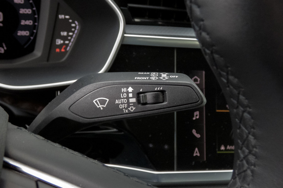 Audi Q3 45 TFSI e S edition | S-line | SOH 95% | Apple carplay | Trekhaak | ACC | Stoelverwarming