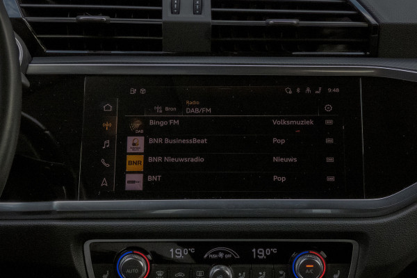 Audi Q3 45 TFSI e S edition | S-line | SOH 95% | Apple carplay | Trekhaak | ACC | Stoelverwarming