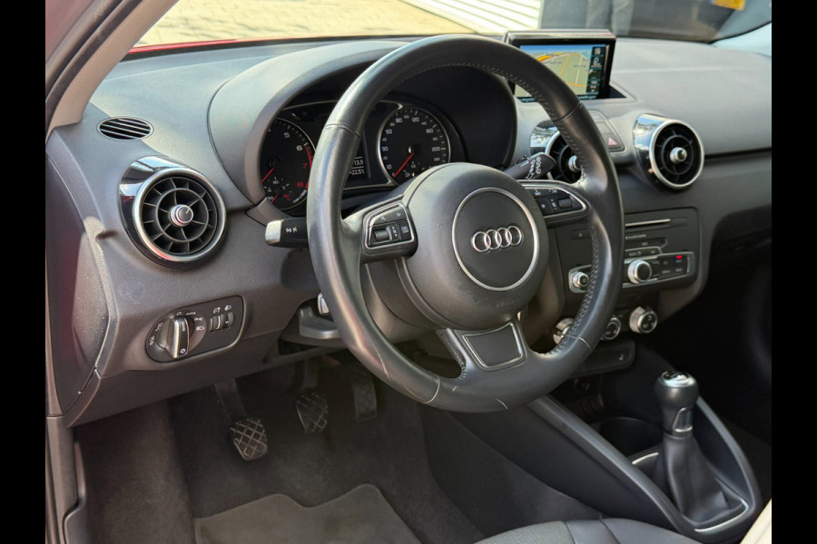 Audi A1 Sportback 1.0 TFSI Sport S-Line - Navigatie I Airco I PDC I Sport velgen I Sport stoel / 1/2 Leer I Dealer onderhouden