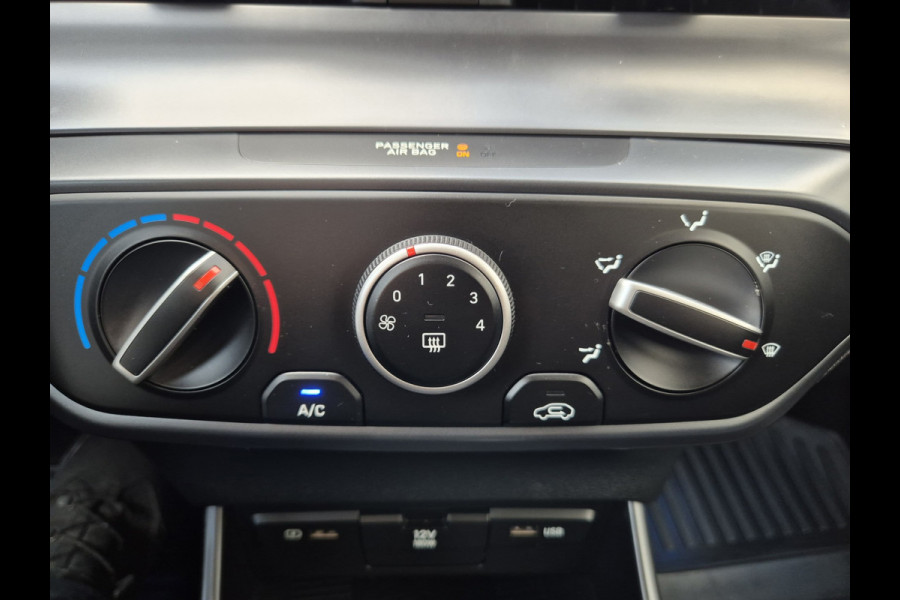 Hyundai i20 1.0 T-GDI Premium,Stoelverwarming,Cruisecontrol,Navigatie/Camera,parkeersensoren