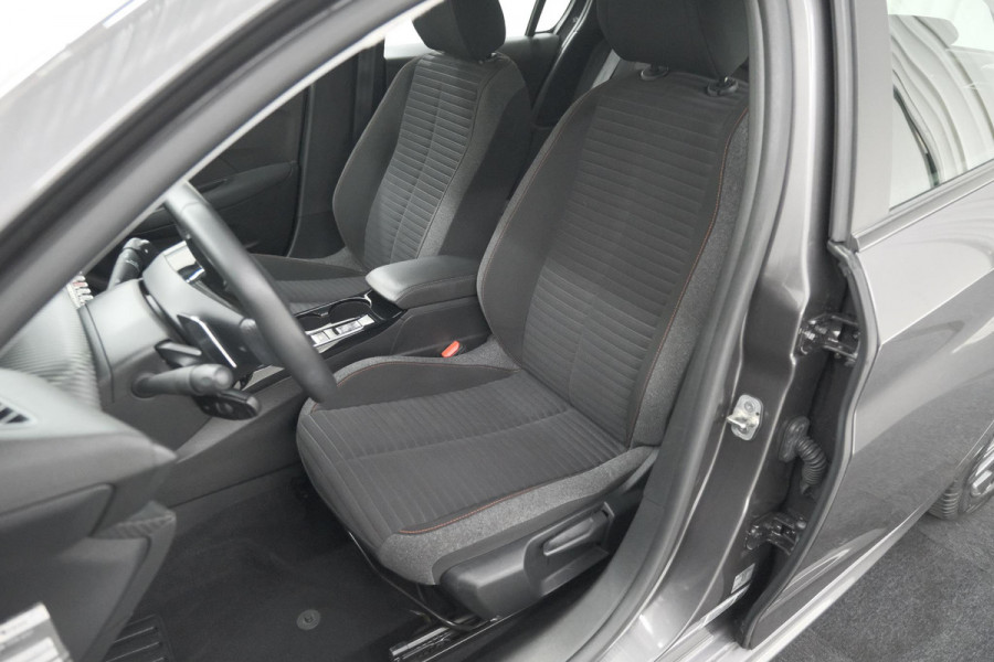 Peugeot 208 PureTech 100 EAT8 Allure | Navigatie | Parkeersensoren | Cruise Control