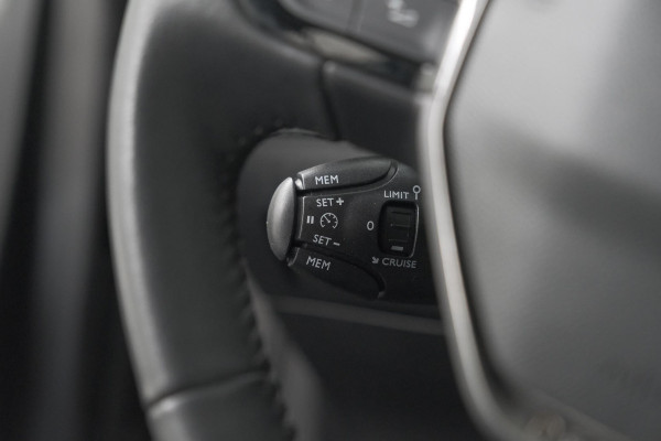 Peugeot 208 PureTech 100 EAT8 Allure | Navigatie | Parkeersensoren | Cruise Control