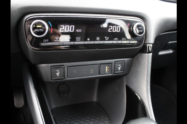 Toyota Yaris 1.5 Hybrid Launch Edition | STOELVERWARMING | CAMERA |