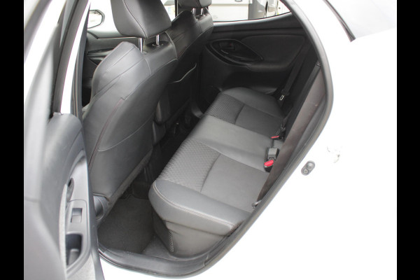 Toyota Yaris 1.5 Hybrid Launch Edition | STOELVERWARMING | CAMERA |