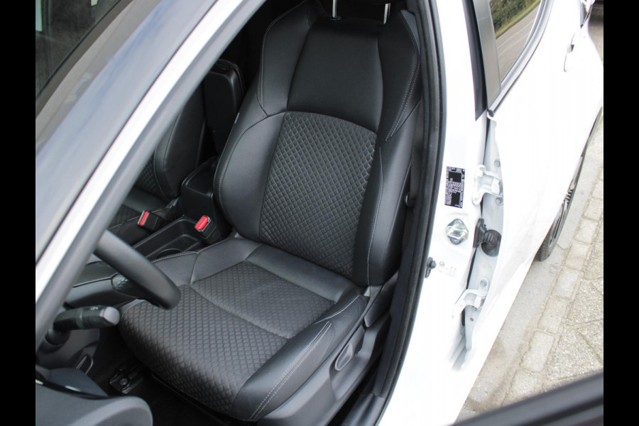 Toyota Yaris 1.5 Hybrid Launch Edition | STOELVERWARMING | CAMERA |