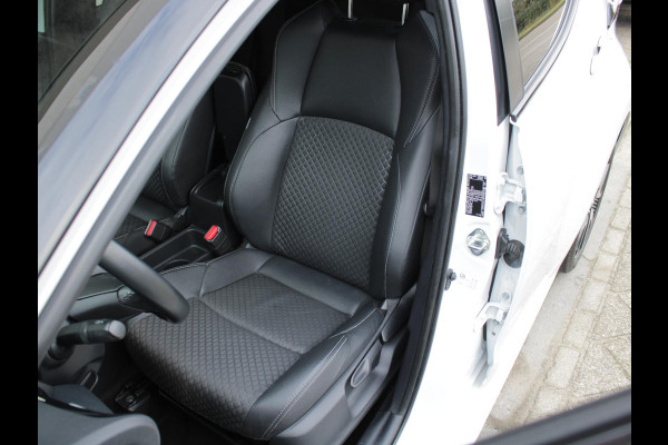 Toyota Yaris 1.5 Hybrid Launch Edition | STOELVERWARMING | CAMERA |