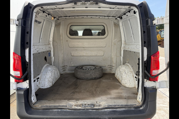 Mercedes-Benz Vito 114 1.9 CDI 136PK Dubbele Cabine L2H1 5 Stoelen Climate Control Cruise Control Trekhaak Carplay Camera
