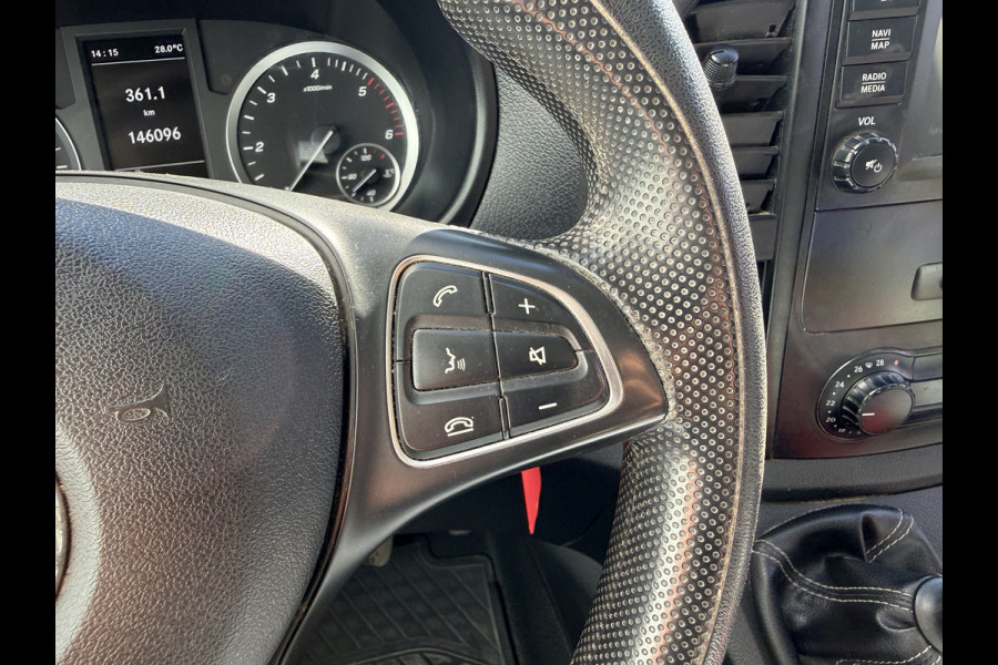 Mercedes-Benz Vito 114 1.9 CDI 136PK Dubbele Cabine L2H1 5 Stoelen Climate Control Cruise Control Trekhaak Carplay Camera