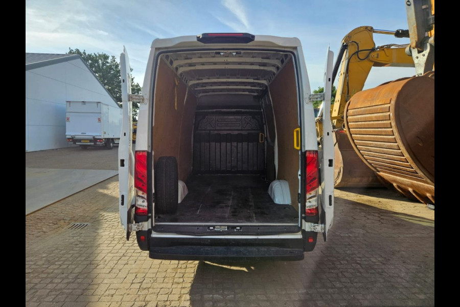 Iveco Daily Daily 35S14 2.3 140PK