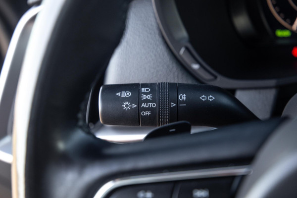 Mazda CX-60 2.5 e-SkyActiv PHEV Homura PANORAMA / TREKHAAK / 360 CAMERA / STOELVERWARMING + KOELING / CARPLAY / ADAPTIVE CRUISE