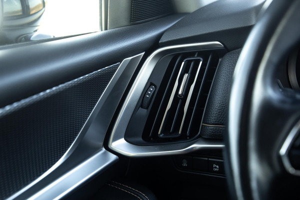 Mazda CX-60 2.5 e-SkyActiv PHEV Homura PANORAMA / TREKHAAK / 360 CAMERA / STOELVERWARMING + KOELING / CARPLAY / ADAPTIVE CRUISE
