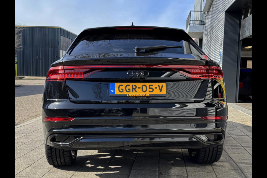 Audi Q8 3.0 -V6 24V 55 TFSi Quattro - Panorama dak I Airco I Leer I 23 inch velgen I PDC I Led i 24.000 KM