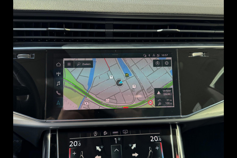 Audi Q8 3.0 -V6 24V 55 TFSi Quattro - Panorama dak I Airco I Leer I 23 inch velgen I PDC I Led i 24.000 KM