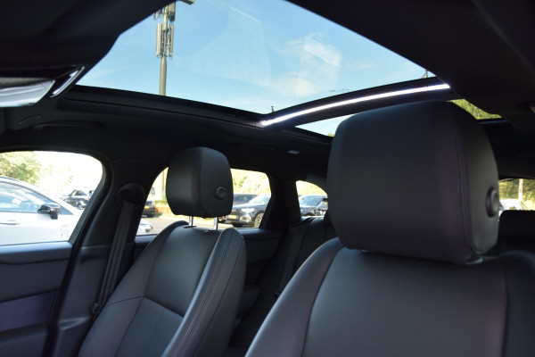Land Rover Range Rover Velar P400e AWD Dynamic SE PHEV