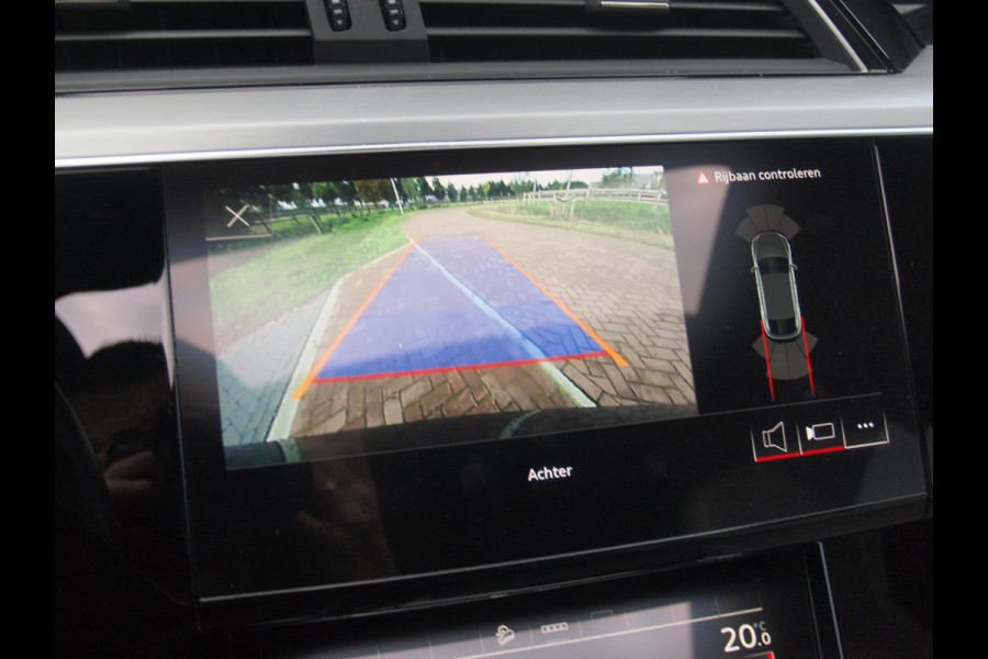 Audi e-tron Sportback 55 quattro S edition 95 kWh | SOH 92% | S-Line Stoelen | Panoramadak | Bang & Olufsen | Camera | Ambienteverlichting |