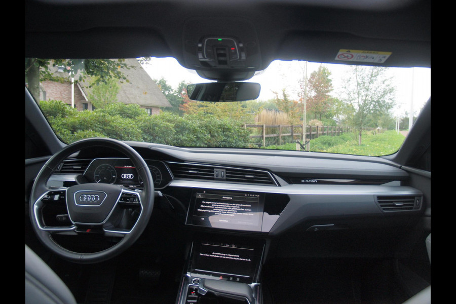 Audi e-tron Sportback 55 quattro S edition 95 kWh | SOH 92% | S-Line Stoelen | Panoramadak | Bang & Olufsen | Camera | Ambienteverlichting |