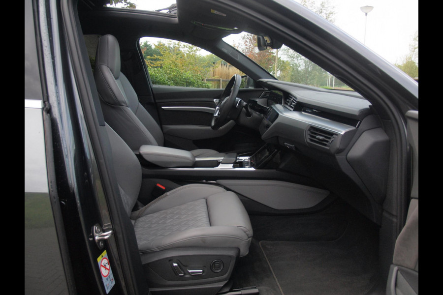 Audi e-tron Sportback 55 quattro S edition 95 kWh | SOH 92% | S-Line Stoelen | Panoramadak | Bang & Olufsen | Camera | Ambienteverlichting |