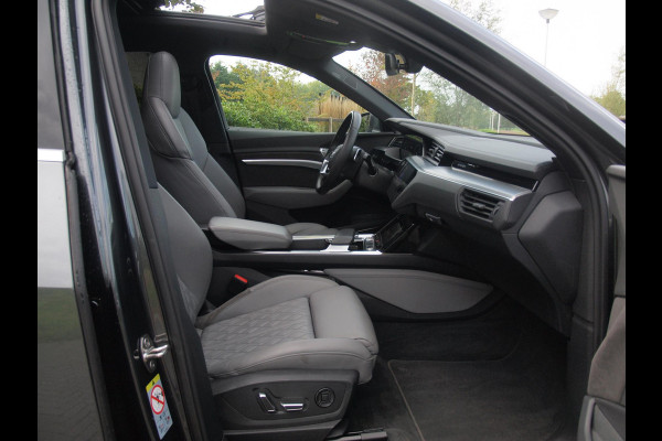 Audi e-tron Sportback 55 quattro S edition 95 kWh | SOH 92% | S-Line Stoelen | Panoramadak | Bang & Olufsen | Camera | Ambienteverlichting |