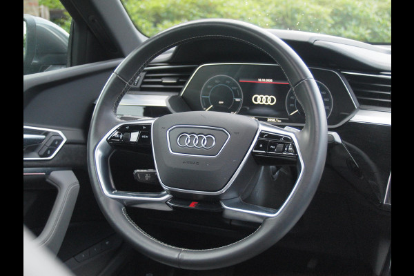 Audi e-tron Sportback 55 quattro S edition 95 kWh | SOH 92% | S-Line Stoelen | Panoramadak | Bang & Olufsen | Camera | Ambienteverlichting |
