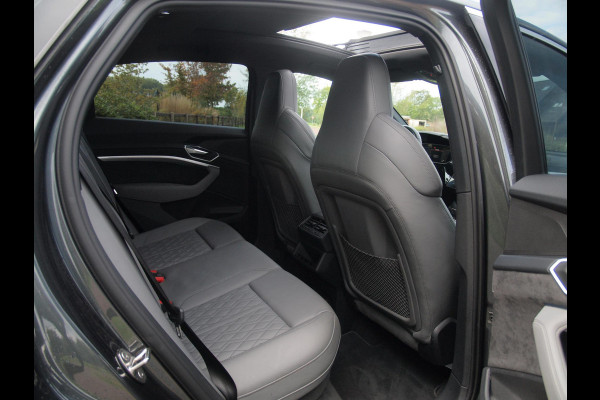 Audi e-tron Sportback 55 quattro S edition 95 kWh | SOH 92% | S-Line Stoelen | Panoramadak | Bang & Olufsen | Camera | Ambienteverlichting |