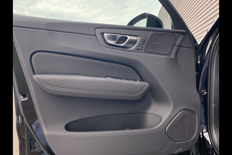 Volvo XC60 T6 Plug-in hybrid AWD Ultra Dark / Trekhaak / 360 camera / Harman/Kardon / Panoramadak /