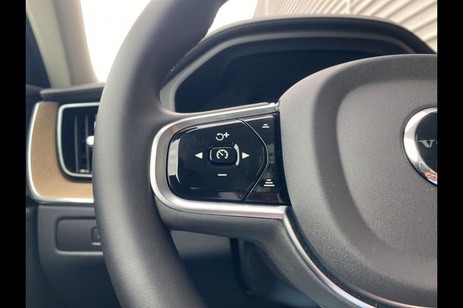 Volvo XC60 T6 Plug-in hybrid AWD Ultra Dark / Trekhaak / 360 camera / Harman/Kardon / Panoramadak /