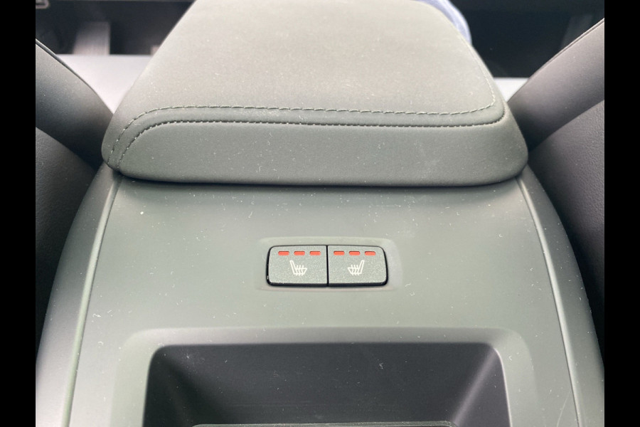 Volvo XC60 T6 Plug-in hybrid AWD Ultra Dark / Trekhaak / 360 camera / Harman/Kardon / Panoramadak /