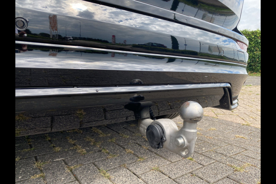 Volvo XC60 T6 Plug-in hybrid AWD Ultra Dark / Trekhaak / 360 camera / Harman/Kardon / Panoramadak /