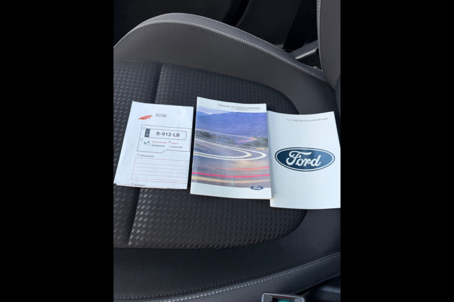 Ford Focus 1.0 EcoBoost Connected, 1 e eigenaar, navigatie, full led,cruise controle, Origineel NL auto met nationale auto pas