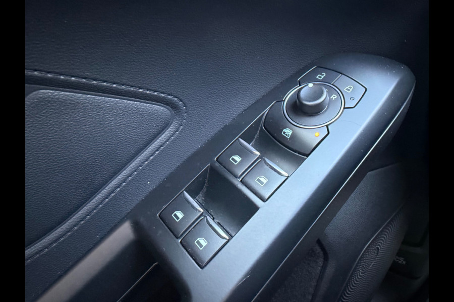 Ford Focus 1.0 EcoBoost Connected, 1 e eigenaar, navigatie, full led,cruise controle, Origineel NL auto met nationale auto pas