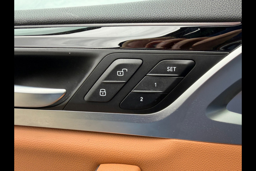 BMW iX3 M SPORT pakket 80 kWh, panoramadak, SOH 98,2 %,vol opties, 1 e eigenaar,conjac sport leder, Origineel NL auto met nap