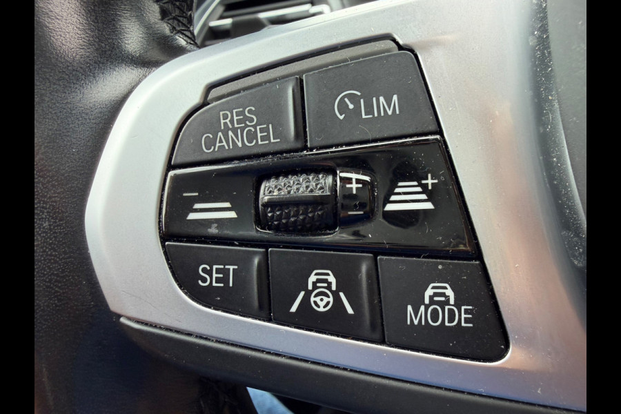 BMW iX3 M SPORT pakket 80 kWh, panoramadak, SOH 98,2 %,vol opties, 1 e eigenaar,conjac sport leder, Origineel NL auto met nap