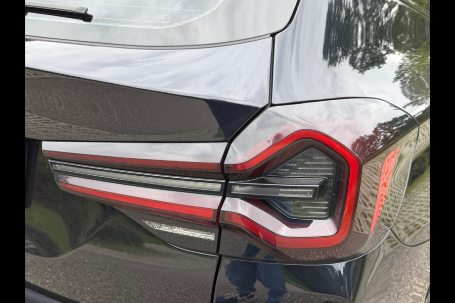 BMW iX3 M SPORT pakket 80 kWh, panoramadak, SOH 98,2 %,vol opties, 1 e eigenaar,conjac sport leder, Origineel NL auto met nap