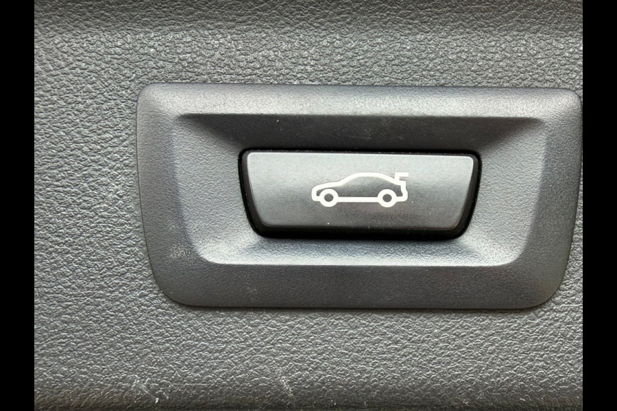 BMW iX3 M SPORT pakket 80 kWh, panoramadak, SOH 98,2 %,vol opties, 1 e eigenaar,conjac sport leder, Origineel NL auto met nap
