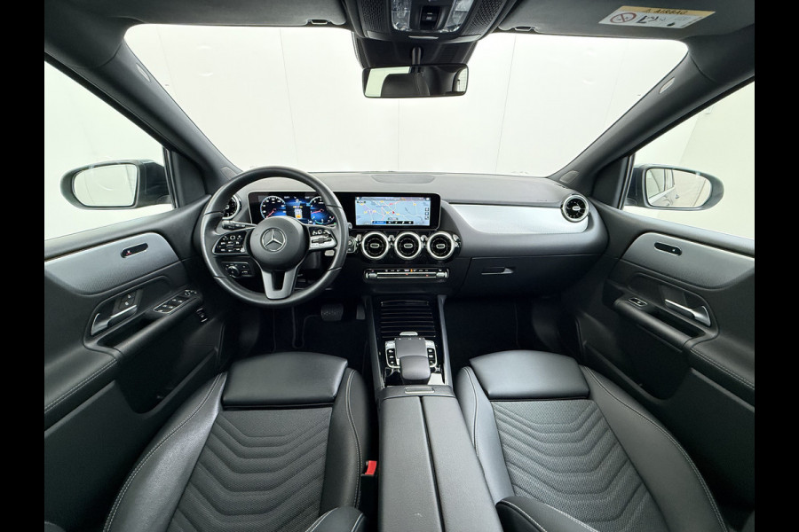 Mercedes-Benz B-Klasse 180 Automaat Panoramadak Stoelverwarming Navi Camera Elek.Achterklep Pdc Business Solution Cruise Control Lmv 16" Led Isofix Bluetooth Keyless GO Rijstrooksensor 1e Eigenaar Dealeronderhouden Origineel Nederlandse Auto