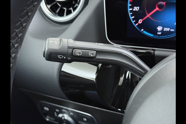 Mercedes-Benz B-Klasse 180 Automaat Panoramadak Stoelverwarming Navi Camera Elek.Achterklep Pdc Business Solution Cruise Control Lmv 16" Led Isofix Bluetooth Keyless GO Rijstrooksensor 1e Eigenaar Dealeronderhouden Origineel Nederlandse Auto