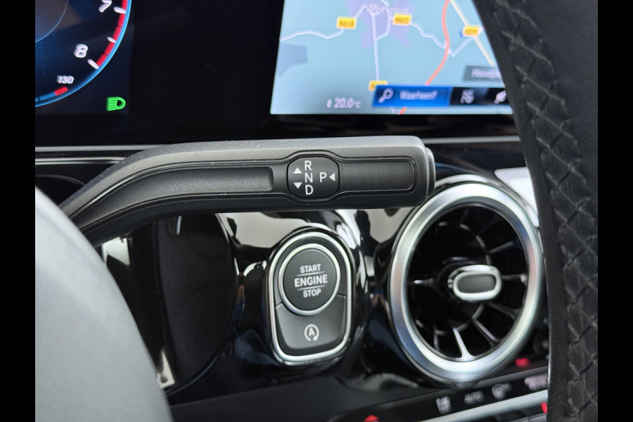 Mercedes-Benz B-Klasse 180 Automaat Panoramadak Stoelverwarming Navi Camera Elek.Achterklep Pdc Business Solution Cruise Control Lmv 16" Led Isofix Bluetooth Keyless GO Rijstrooksensor 1e Eigenaar Dealeronderhouden Origineel Nederlandse Auto
