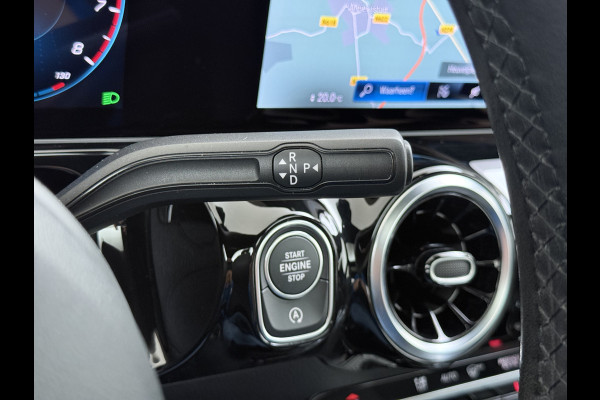 Mercedes-Benz B-Klasse 180 Automaat Panoramadak Stoelverwarming Navi Camera Elek.Achterklep Pdc Business Solution Cruise Control Lmv 16" Led Isofix Bluetooth Keyless GO Rijstrooksensor 1e Eigenaar Dealeronderhouden Origineel Nederlandse Auto