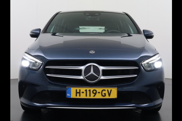 Mercedes-Benz B-Klasse 180 Automaat Panoramadak Stoelverwarming Navi Camera Elek.Achterklep Pdc Business Solution Cruise Control Lmv 16" Led Isofix Bluetooth Keyless GO Rijstrooksensor 1e Eigenaar Dealeronderhouden Origineel Nederlandse Auto