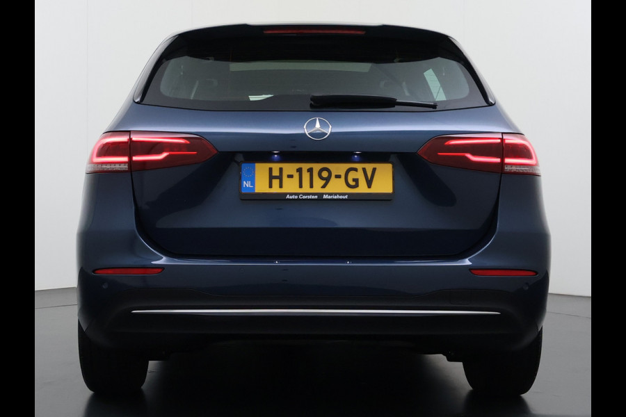 Mercedes-Benz B-Klasse 180 Automaat Panoramadak Stoelverwarming Navi Camera Elek.Achterklep Pdc Business Solution Cruise Control Lmv 16" Led Isofix Bluetooth Keyless GO Rijstrooksensor 1e Eigenaar Dealeronderhouden Origineel Nederlandse Auto