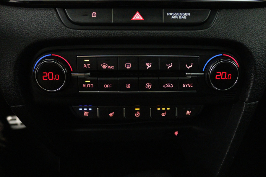 Kia Ceed Sportswagon 1.4 T-GDi GT-PlusLine (PANORAMADAK, STOELVERWARMING, STOELKOELING, CAMERA)