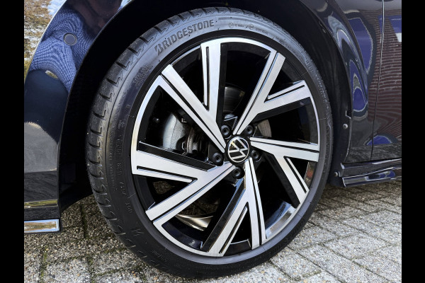 Volkswagen Golf Variant 2.0 TSI R-Line - IQ.Light - Carplay - Virtual dash - 18" - Adaptieve Cruise Control - Sportstoelen