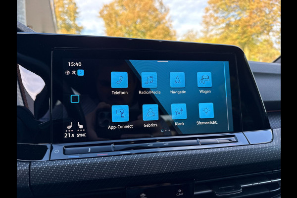 Volkswagen Golf Variant 2.0 TSI R-Line - IQ.Light - Carplay - Virtual dash - 18" - Adaptieve Cruise Control - Sportstoelen