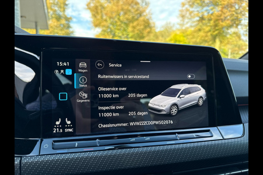 Volkswagen Golf Variant 2.0 TSI R-Line - IQ.Light - Carplay - Virtual dash - 18" - Adaptieve Cruise Control - Sportstoelen