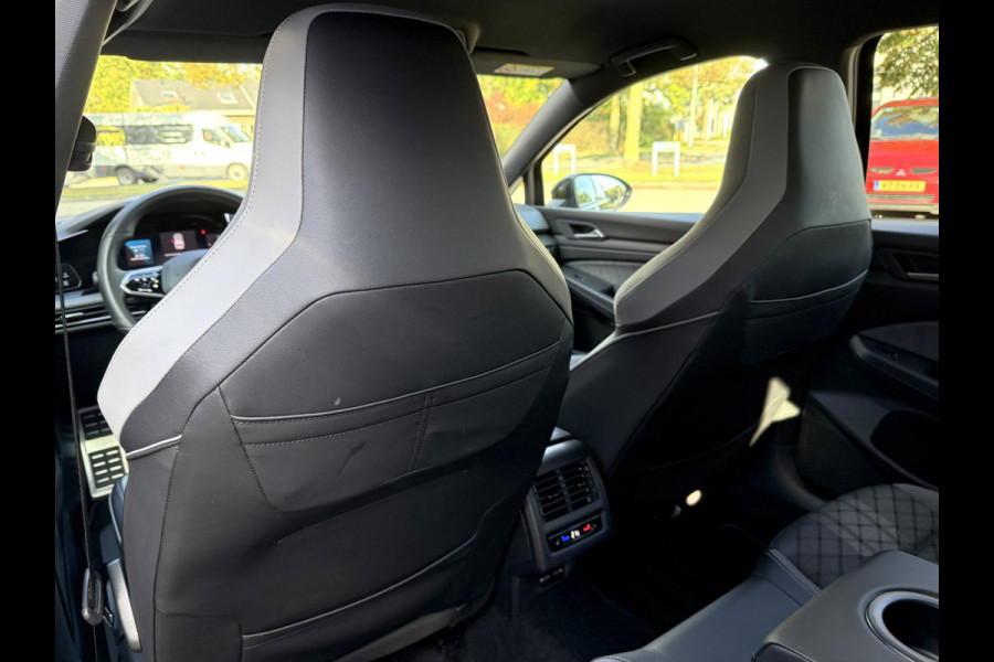 Volkswagen Golf Variant 2.0 TSI R-Line - IQ.Light - Carplay - Virtual dash - 18" - Adaptieve Cruise Control - Sportstoelen