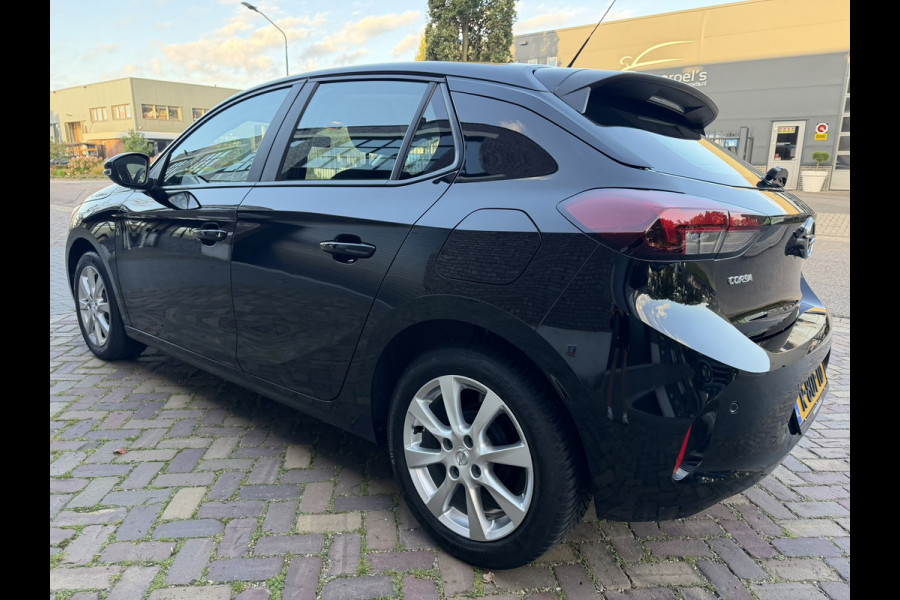 Opel Corsa 1.2 / Apple Car-Play - Android / ALL-Season Nieuw / 1e Eigenaar / NED-Corsa / Parkeersensoren / Cruise Control