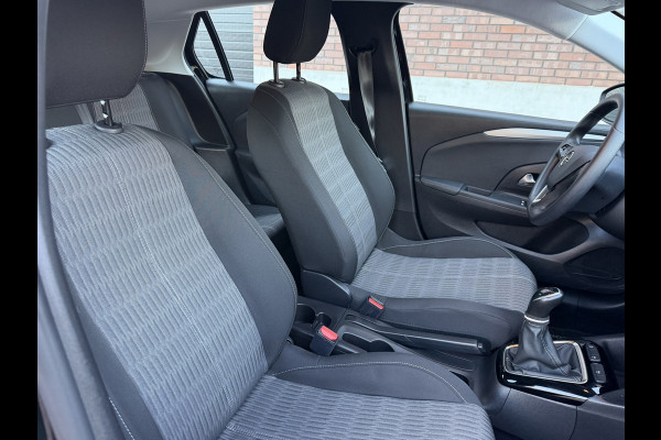 Opel Corsa 1.2 / Apple Car-Play - Android / ALL-Season Nieuw / 1e Eigenaar / NED-Corsa / Parkeersensoren / Cruise Control